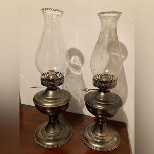 Vintage oil lamps (set of 2)